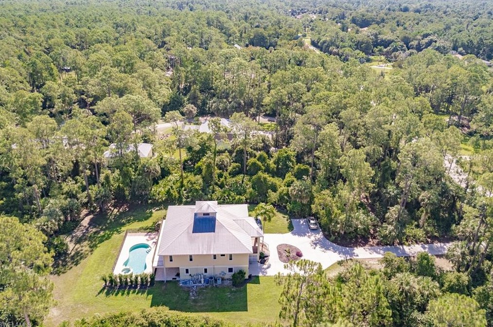 4551 1 Ave, Naples FL 34120-2704 exterior