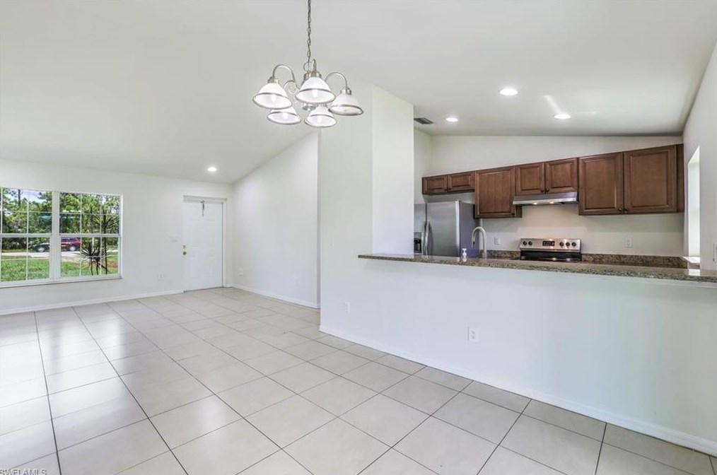 4226 58 Ave, Naples FL 34120-4021 exterior