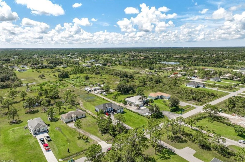 4226 58 Ave, Naples FL 34120-4021 exterior