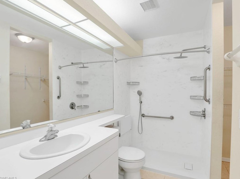 2845 31 Ave, Naples FL 34117-8449 exterior