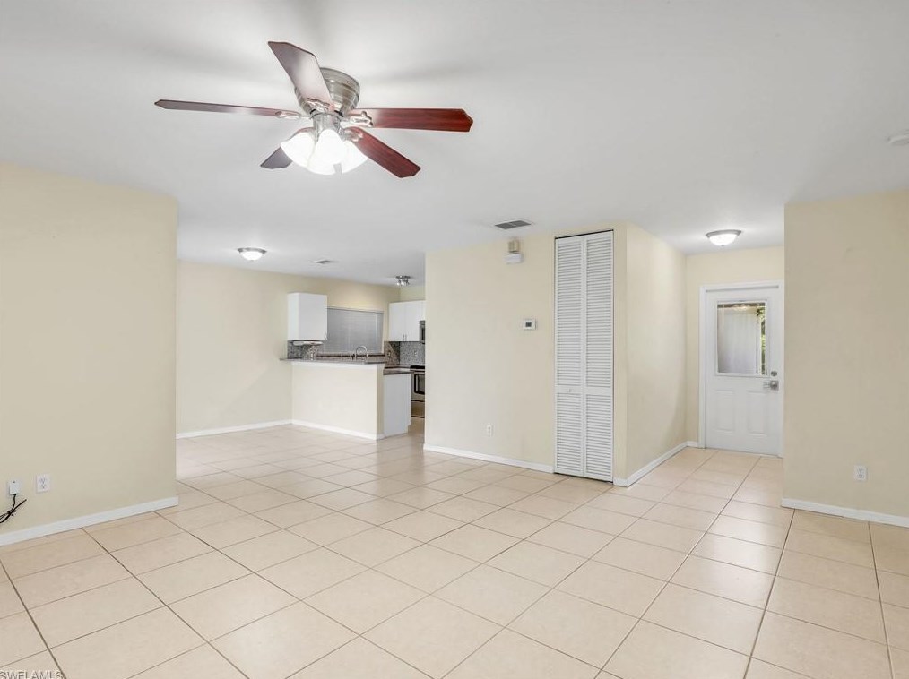 2845 31 Ave, Naples FL 34117-8449 exterior