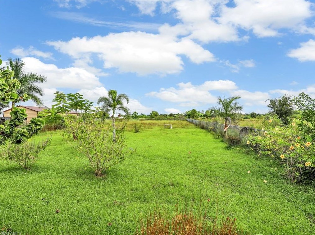 2845 31 Ave, Naples FL 34117-8449 exterior