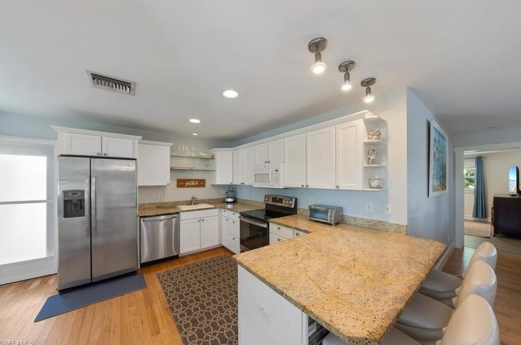 1171 14 Ave, Naples FL 34120-5600 exterior