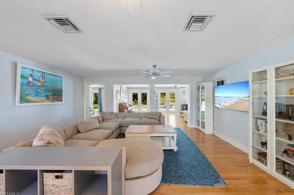 1171 14 Ave, Naples FL 34120-5600 exterior