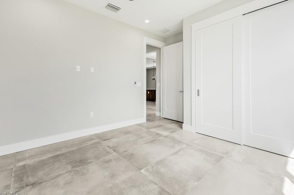 1415 13 Ave, Naples FL 34116-5125 exterior