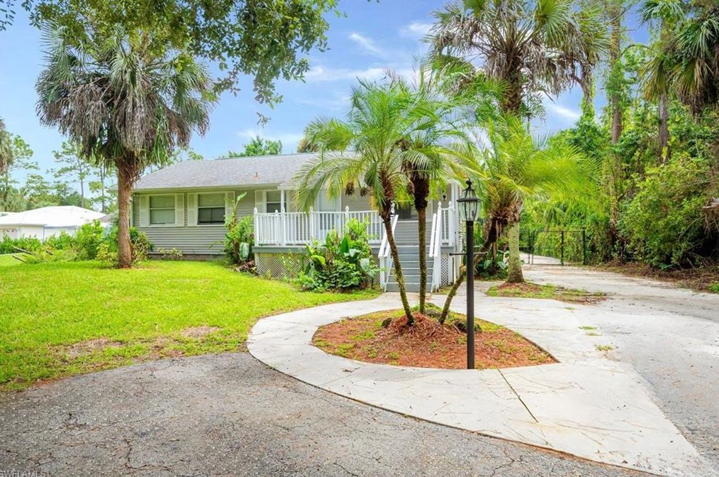 1170 21 St, Naples FL 34117-4308 exterior