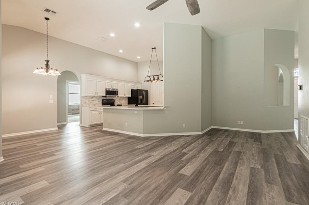 303 Burnt Pne Dr, Naples FL 34119-9773 exterior