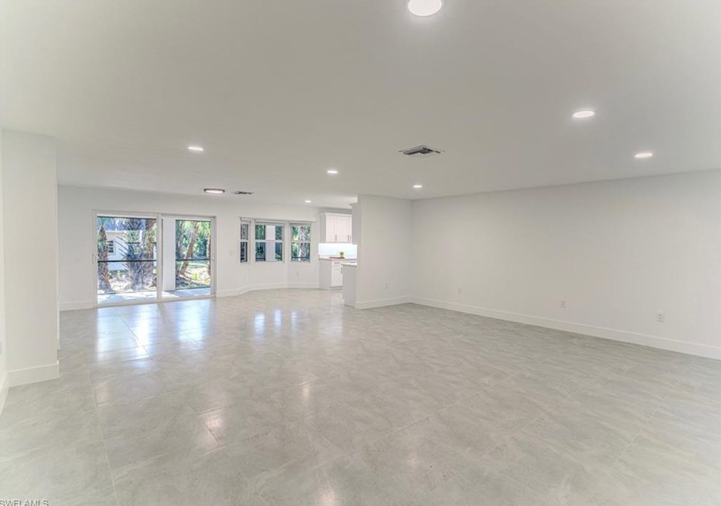 330 19 St, Naples FL 34117-3329 exterior