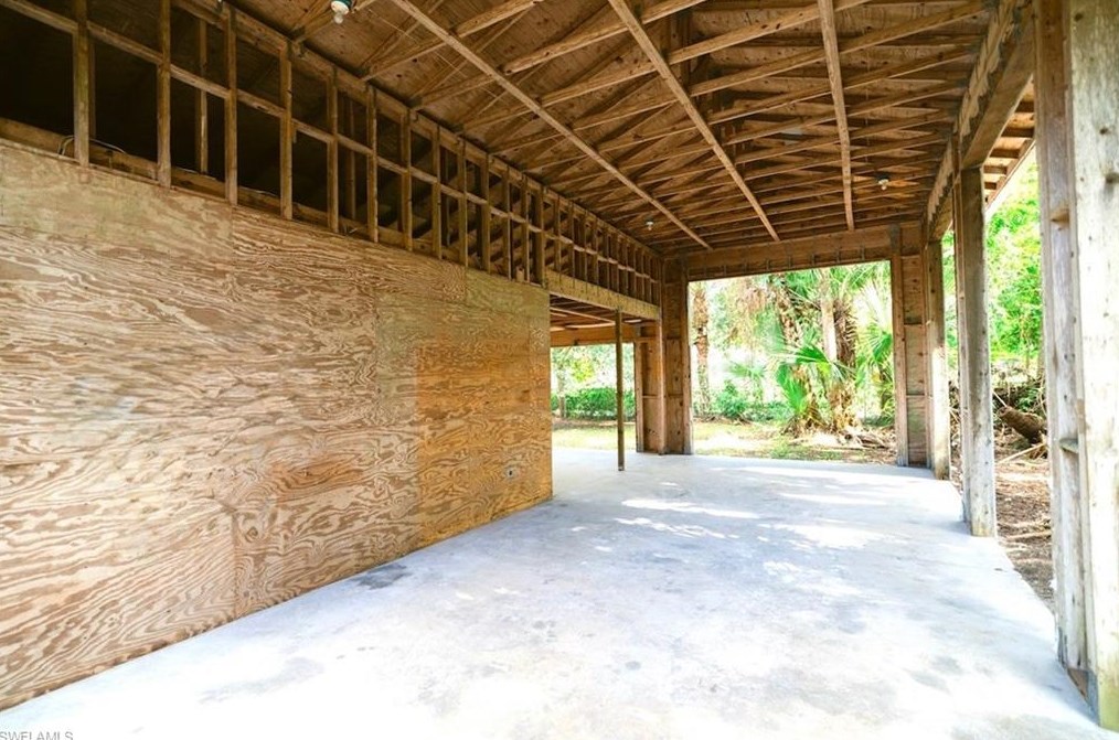 330 19 St, Naples FL 34117-3329 exterior