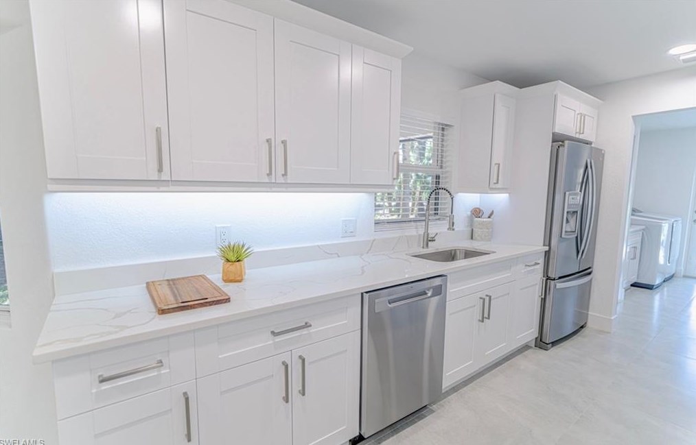 330 19 St, Naples FL 34117-3329 exterior