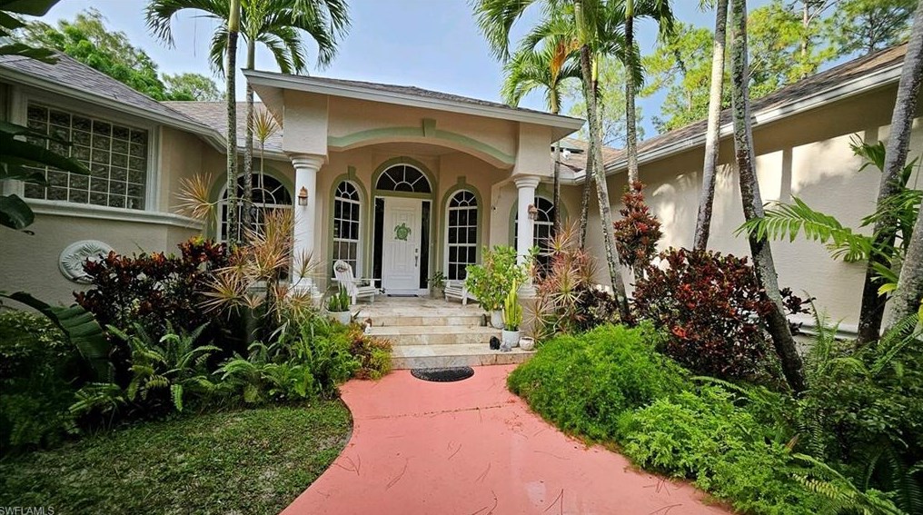3241 25 Ave, Naples FL 34120-1387 exterior