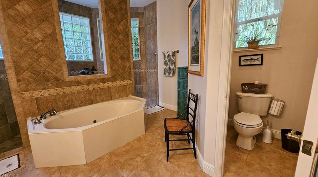 3241 25 Ave, Naples FL 34120-1387 exterior