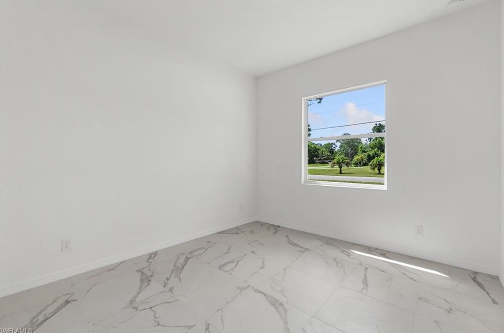 1901 Sunniland Blvd, Lehigh Acres FL 33971-5290 exterior