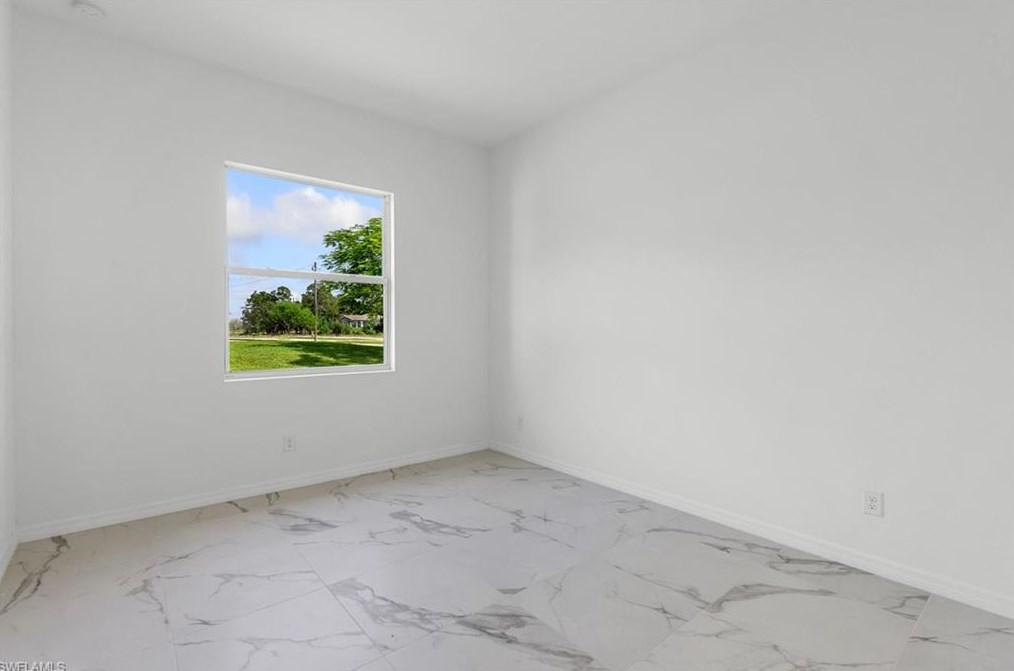 1901 Sunniland Blvd, Lehigh Acres FL 33971-5290 exterior