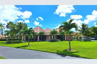 160 Turtle Lake Ct #204, Naples, FL 34105 - Photo 15