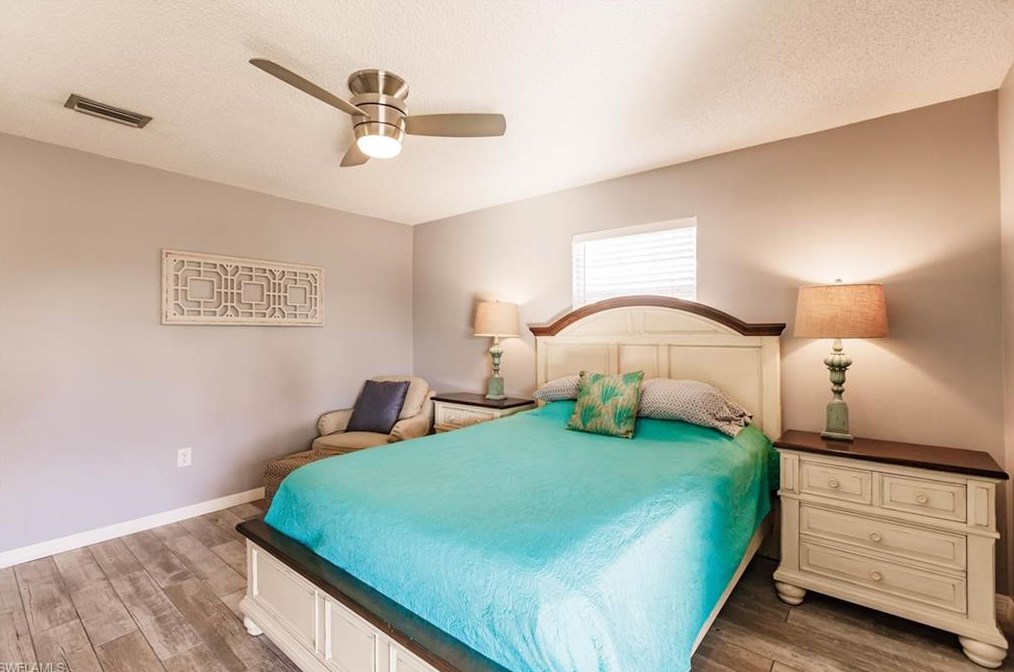 708 100 Ave, Naples FL 34108-2239 exterior