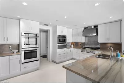 11125 Gulf Shore Dr #701, Naples, FL 34108 - Photo 15