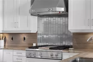 11125 Gulf Shore Dr, Naples, FL 34108 - Photo 17