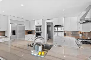 11125 Gulf Shore Dr, Naples, FL 34108 - Photo 13