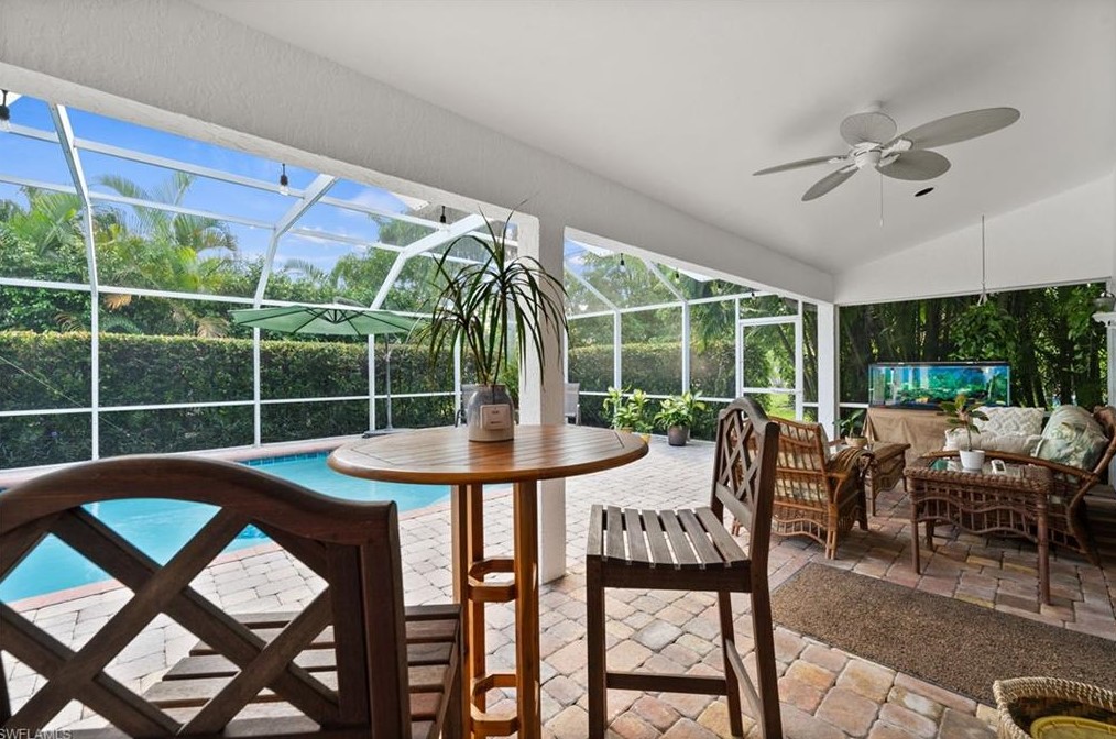 645 Lambton Ln, Naples FL 34104-8305 exterior