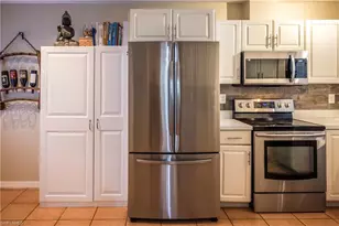 212 Sabal Lake Dr, Naples, FL 34104 - Photo 9