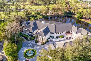 13323 Rosewood Ln, Naples, FL 34119 - Photo 3