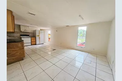 571 E Lincoln Ave, Labelle, FL 33935 - Photo 39