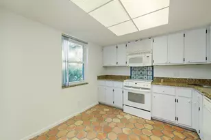 1940A Bald Eagle Dr, Naples, FL 34105 - Photo 5