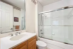 722 Regency Reserve Cir, Naples, FL 34119 - Photo 23