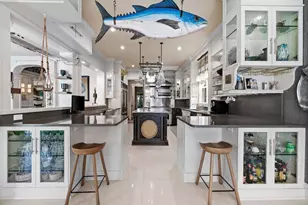 563 3rd St N, Naples, FL 34102 - Photo 5