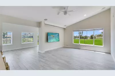 930 SW 28th St, Cape Coral, FL 33914 - Photo 5