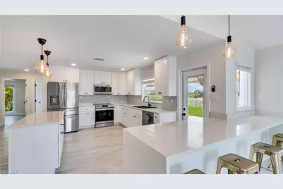 930 SW 28th St, Cape Coral, FL 33914 - Photo 11