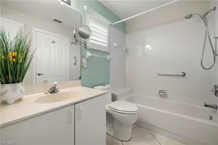 550 Captn Kate Ct, Naples, FL 34110 - Photo 19