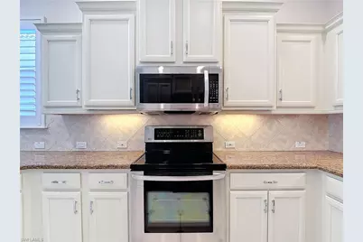 9190 Troon Lakes Dr, Naples, FL 34109 - Photo 17