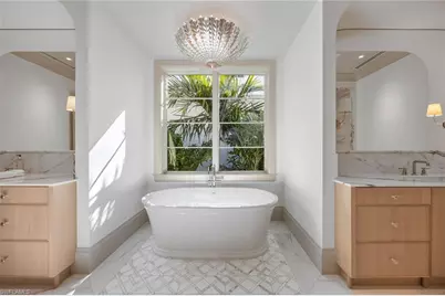 3277 Gordon Dr, Naples, FL 34102 - Photo 23