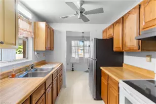 4820 Barcelona Cir, Naples, FL 34112 - Photo 7