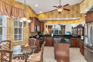 7869 Hawthorne Dr, Naples, FL 34113 - Photo 13
