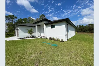 615 Addison St E, Lehigh Acres, FL 33974 - Photo 3