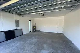 818 Chemstrand St E, Lehigh Acres, FL 33974 - Photo 11