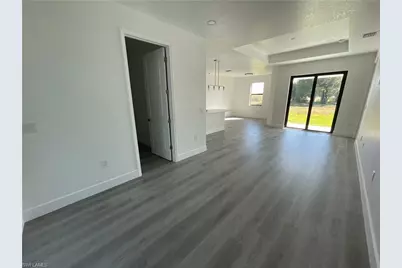 818 Chemstrand St E, Lehigh Acres, FL 33974 - Photo 3