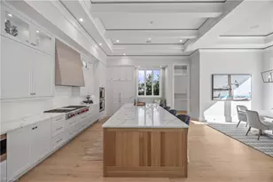 696 Fountainhead Ln, Naples, FL 34103 - Photo 11