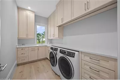 696 Fountainhead Ln, Naples, FL 34103 - Photo 33