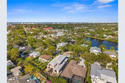 1120 10th Ave N, Naples, FL 34102 - Photo 15