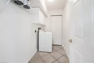 3964 Bishopwood Ct E, Naples, FL 34114 - Photo 19