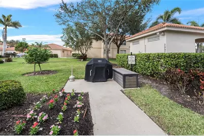 3964 Bishopwood Ct E #1-106, Naples, FL 34114 - Photo 27