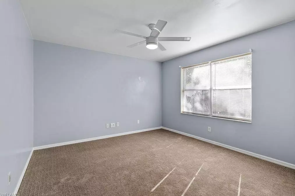 11470 Persimmon Ct, Fort Myers FL  33913-8120 exterior