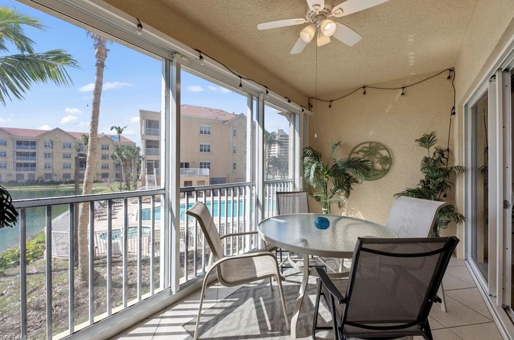 7431 Bella Lago Dr #323, Fort Myers Beach, FL 33931