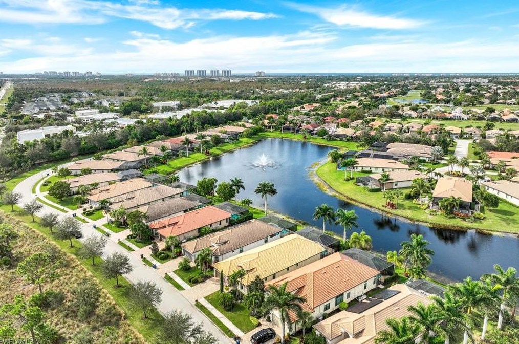 9973 Alhambra Ln, Bonita Springs FL  34135-0028 exterior