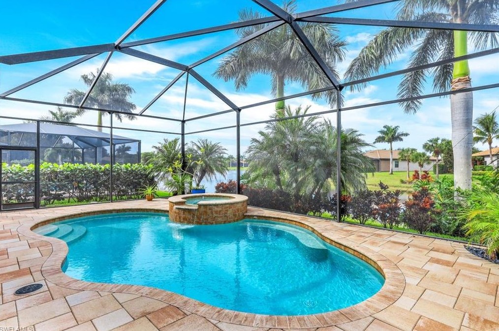 9973 Alhambra Ln, Bonita Springs FL  34135-0028 exterior