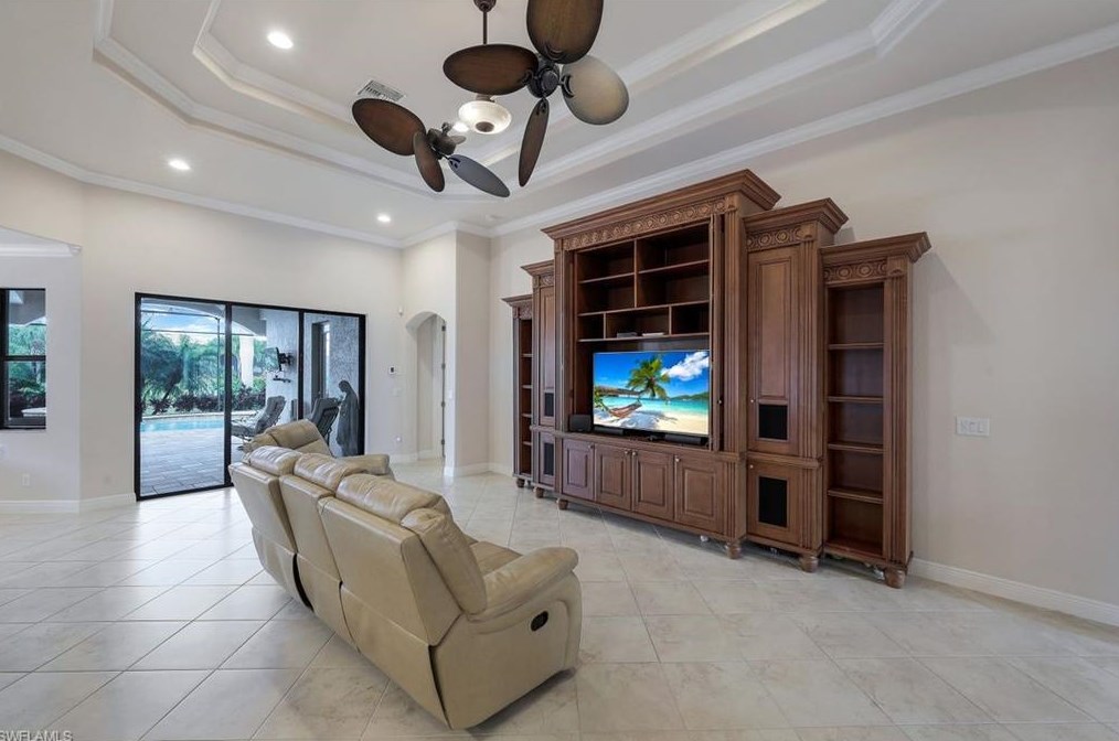 9973 Alhambra Ln, Bonita Springs FL  34135-0028 exterior